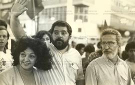 Caminhada e comício da candidatura “Lula Presidente” (PT) nas eleições de 1989 (Santos-SP, 14 jul. 1989). / Crédito: Milton Pelegrini