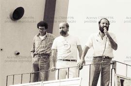 Ato de apoio à Chapa 3 do Sindicato dos Metalúrgicos de São Paulo, frente a fábrica Villares (São Paulo-SP, 1987). Crédito: Vera Jursys