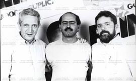 Sessão de fotos de candidaturas do PT com Lula durante a Campanha de 1990 (Local desconhecido, 1990). / Crédito: Atelier Teca Cunha Santos