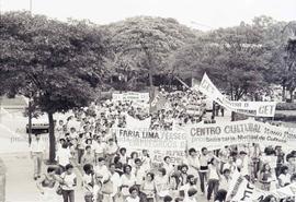 Greve dos servidores públicos (São Paulo-SP, [1982?]). Crédito: Vera Jursys