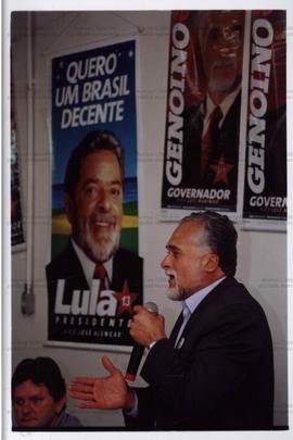 Atividade da candidatura &quot;Genoino Governador&quot; (PT) nas eleições de 2002 (São Paulo, 2002) / Crédito: Autoria desconhecida