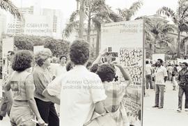 Ato do 8 de Março, Dia Internacional da Mulher (São Paulo-SP, [1985?]) . Crédito: Vera Jursys