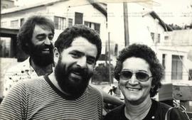 Lula em evento não identificado nas eleições de [1982?] ([São Paulo, 1982?]). / Crédito: Autoria ...