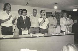 Eleição no sindicato dos jornalistas (Local desconhecido, mar. 1981). / Crédito: Sônia Parma.