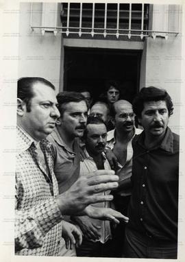Prisão do sindicalista Osmar Mendonça, o Omarzinho, na greve dos metalúrgicos do ABC (São Bernardo do Campo-SP, 15 mai. 1980). / Crédito: Eduardo Simões/Agência F4.