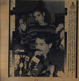 Entrevista coletiva de Daniel Ortega após vitória de Violeta Chamorro nas eleições presidenciais de 1990 (Manágua-Nicarágua, 26 fev. 1990) / Crédito: Manoocher Deghati/Agence France Press