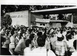 Ato de metalurgicos da Brastemp contra demissão de 1095 trabalhadores (São Bernardo do Campo-SP, 22 out. 1991).  / Crédito: Januário F. Da Silva/Tribuna Metalúrgica.